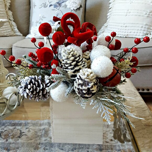 NEW! " BELIEVE " HOLIDAY Farmhouse CHRISTMAS FLORAL DECOR - Picture 3 of 5